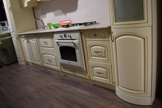 Готовая прямая кухня «Мадлен» Крем 3,6м