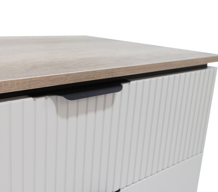 «Джулия» Комод м.8