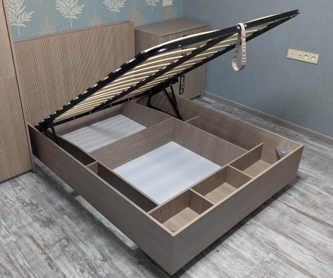 «Муза» Кровать с подъемным механизмом с полкой