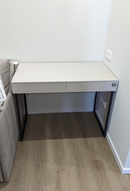 «Николь» (Ивару) Стол туалетный м.4