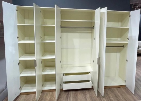 «Джесси» Шкаф 6-ти створчатый