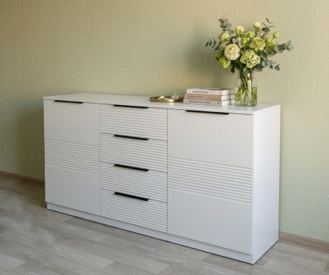«Квадро» Комод 1500 с 4-я ящиками и 2 дверцами
