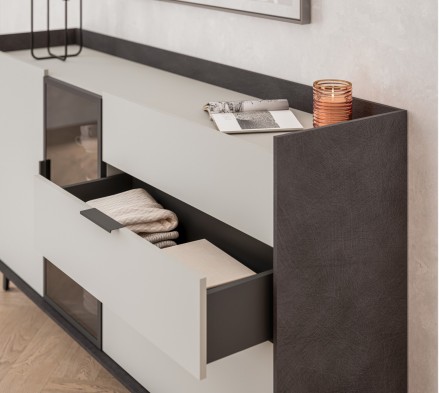 «Модена» Неман Комод-витрина с 2-мя дверками и 3 ящиками МН-048-05 «Модена» Неман Комод-витрина с 2-мя дверками и 3 ящиками МН-048-05